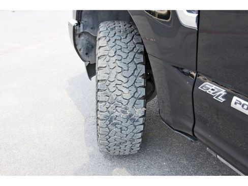 Used 2018 Ford F250 Platinum w/ Platinum Ultimate Package AWD/4WD image 34