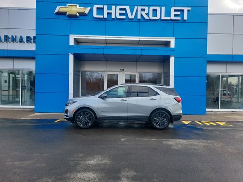 Certified 2024 Chevrolet Equinox RS w/ LPO, Floor Liner Package image 6