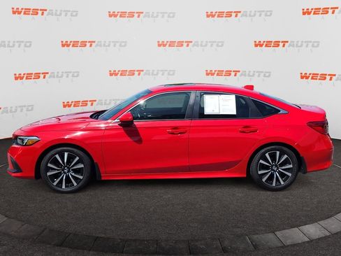 Used 2022 Honda Civic EX image 2
