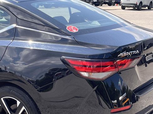 Used 2024 Nissan Sentra SV FWD image 8