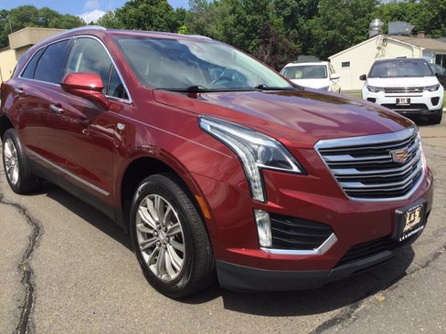 Used 2018 Cadillac XT5 Luxury w/ Driver Awareness Package AWD/4WD image 6