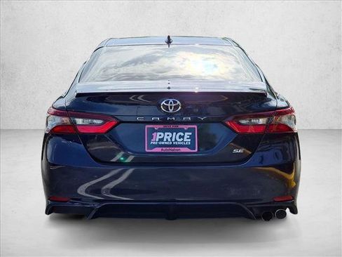 Used 2022 Toyota Camry SE w/ Convenience Package FWD image 6