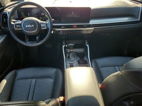 Certified 2025 Kia Sorento S image 15