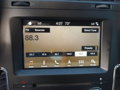 Used 2017 Lincoln Navigator Select image 22