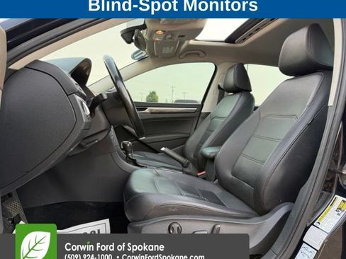 Used 2017 Volkswagen Passat 1.8T SE FWD image 2