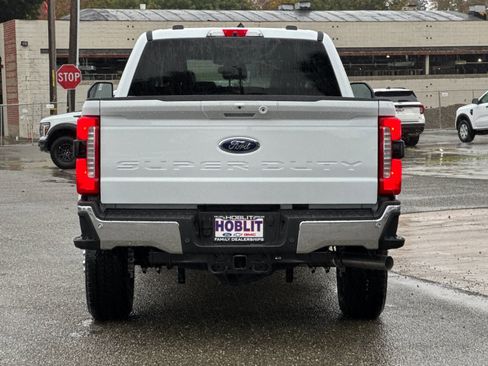 New 2026 Ford F350 Lariat w/ FX4 Off-Road Package image 4
