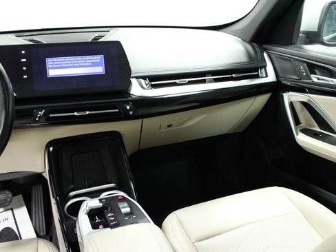 Used 2024 BMW X1 xDrive28i image 19