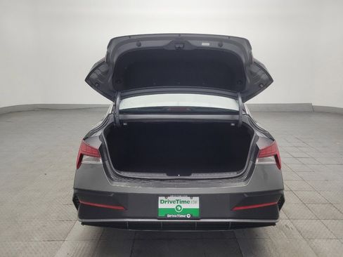 Used 2025 Hyundai Elantra SEL FWD image 29