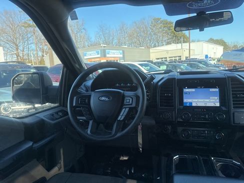 Used 2017 Ford F150 XL w/ Equipment Group 101A Mid image 9