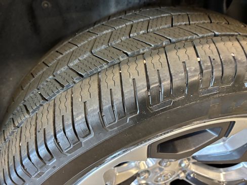 Used 2020 RAM 1500 Limited image 35