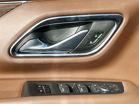 Used 2023 Chevrolet Tahoe High Country image 18