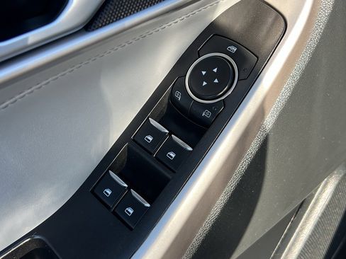 Used 2023 Ford Explorer XLT w/ Equipment Group 202A image 13