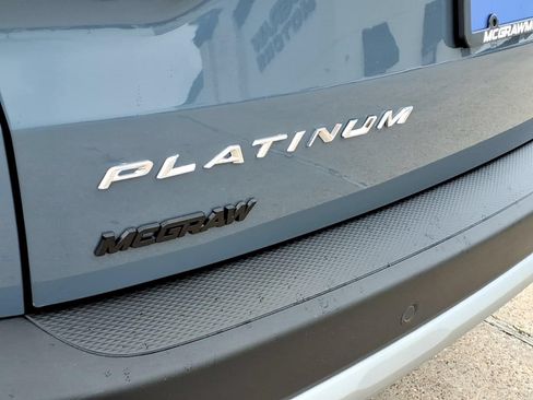 Used 2025 Ford Escape Platinum FWD image 9