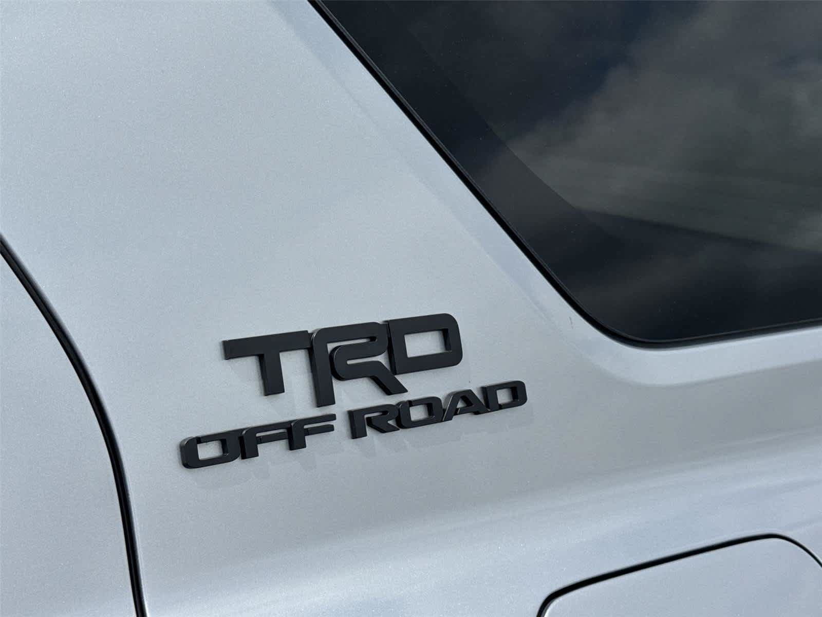Used 2025 Toyota 4Runner TRD Off-Road Premium AWD/4WD image 31