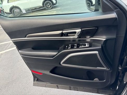 Certified 2025 Kia Telluride S FWD image 29