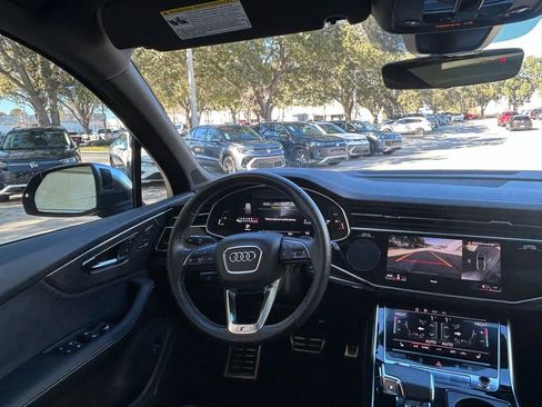 Used 2023 Audi SQ7 Premium Plus image 9