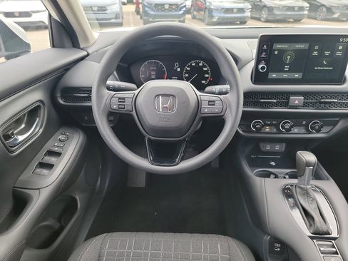 Used 2026 Honda HR-V LX image 8