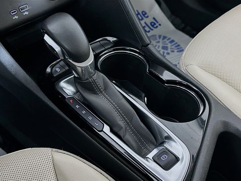 Used 2024 Buick Encore GX Sport Touring image 16