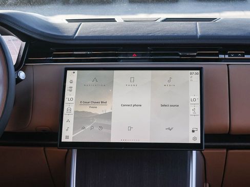 New 2026 Land Rover Range Rover SE image 25