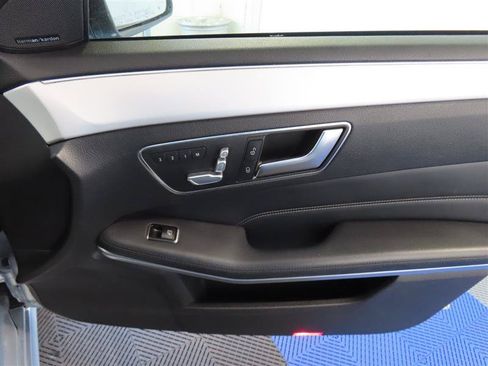 Used 2016 Mercedes-Benz E 350 4MATIC Sedan w/ Premium Package image 35