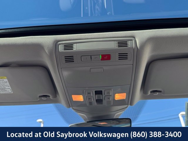 Certified 2025 Volkswagen Jetta SE FWD image 17