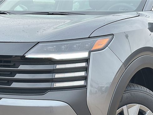 New 2026 Nissan Kicks S image 4