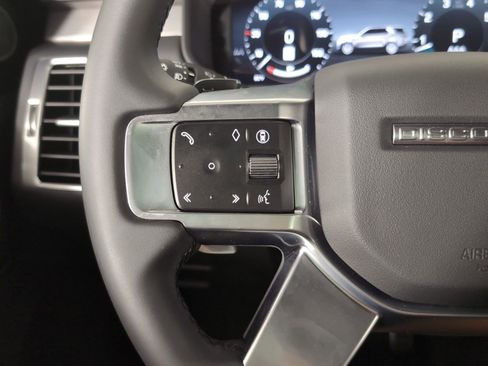 Certified 2025 Land Rover Discovery Dynamic SE image 14