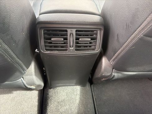 Used 2021 Nissan Rogue Sport S image 17