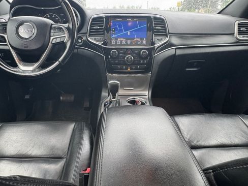 Used 2020 Jeep Grand Cherokee Limited AWD/4WD image 28