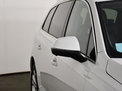 Used 2025 Audi Q7 3.0T Premium Plus AWD/4WD image 14