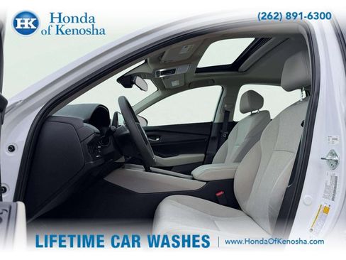 Certified 2024 Honda Accord EX image 21