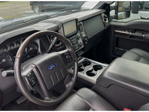 Used 2016 Ford F350 Platinum w/ Platinum Package image 9