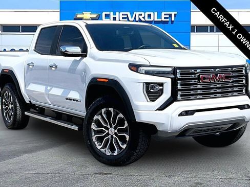 Used 2023 GMC Canyon Denali AWD/4WD image 1