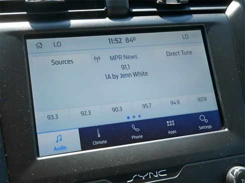 Used 2020 Ford Fusion SE w/ Equipment Group 151A image 26