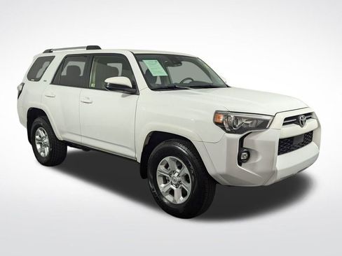 Used 2024 Toyota 4Runner SR5 image 29