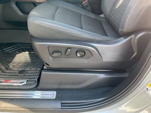 Used 2024 Chevrolet Silverado 1500 RST AWD/4WD image 7