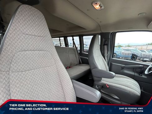Used 2024 Chevrolet Express 3500 LT w/ LT Preferred Equipment Group RWD image 13