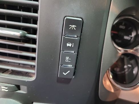 Used 2014 Chevrolet Silverado 2500 LT w/ Interior Plus Package image 38