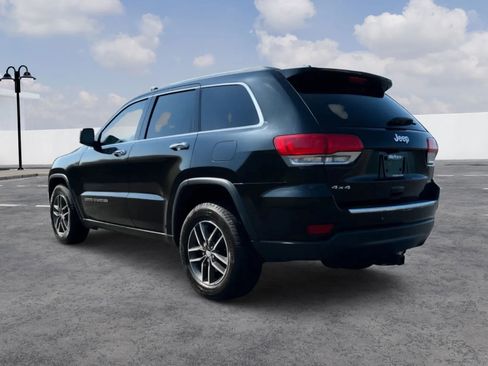 Used 2017 Jeep Grand Cherokee Limited AWD/4WD image 3