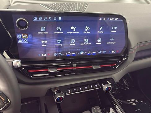 Certified 2025 Chevrolet Silverado EV RST image 21