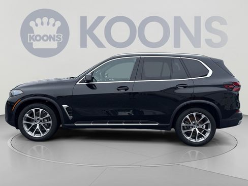 Used 2025 BMW X5 xDrive40i AWD/4WD image 2