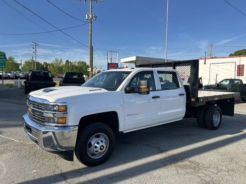 Used 2017 Chevrolet Silverado 3500 W/T w/ WT Convenience Package AWD/4WD image 2