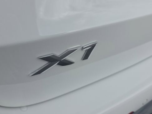 New 2026 BMW X1 xDrive28i w/ Technology Package image 3