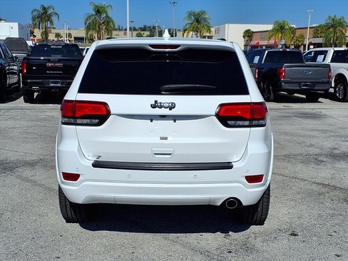 Used 2020 Jeep Grand Cherokee Altitude image 6