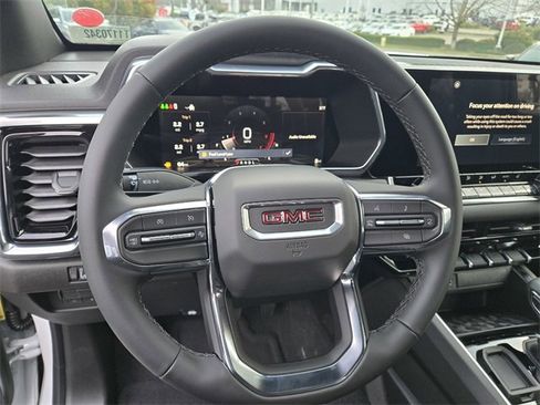 New 2026 GMC Canyon Elevation w/ Convenience Package image 27