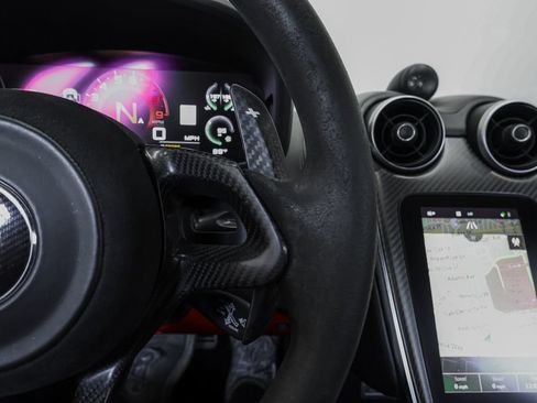 Used 2018 McLaren 570S Spider RWD image 36