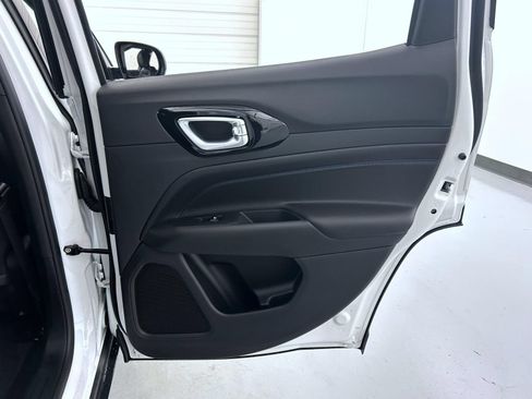 New 2026 Jeep Compass Limited AWD/4WD image 17