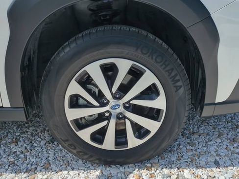 Used 2025 Subaru Outback Premium w/ Popular Package #1A AWD/4WD image 11