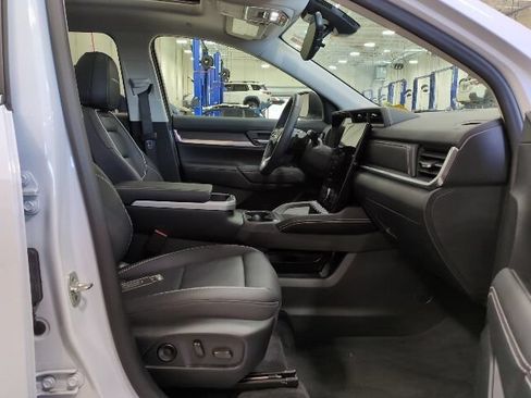 Used 2026 GMC Terrain Denali AWD/4WD image 17