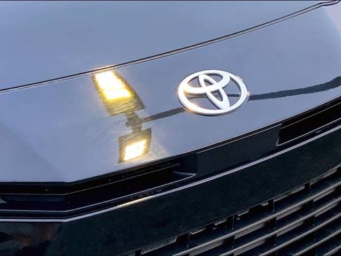 Used 2026 Toyota Camry LE image 29